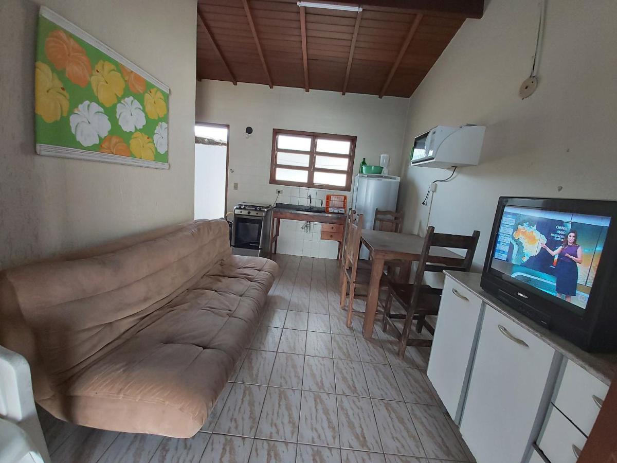 우바투바 0006.03 - Maranduba - Chale - 1 Dorm - 5 Pess - 3 Quadras Do Mar - Piscina Coletiva - Wifi 빌라 외부 사진